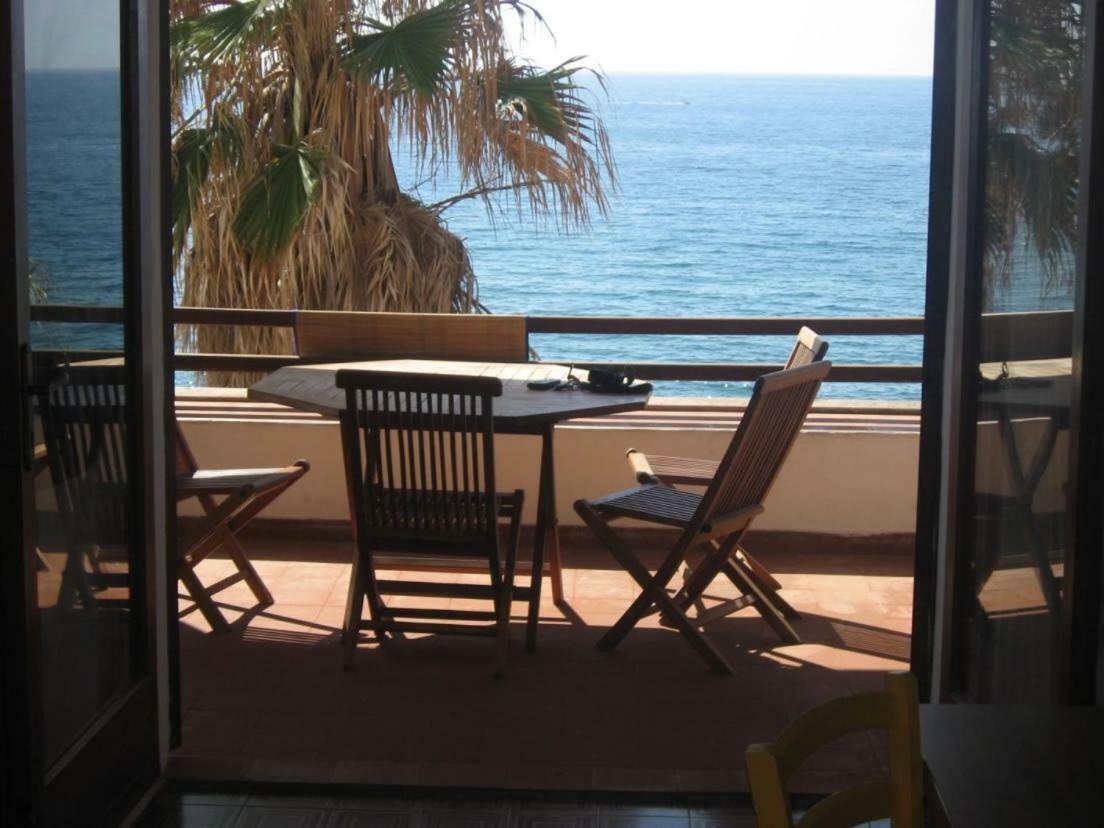 Waterfront Apartments Bosa Porto Alabe Экстерьер фото